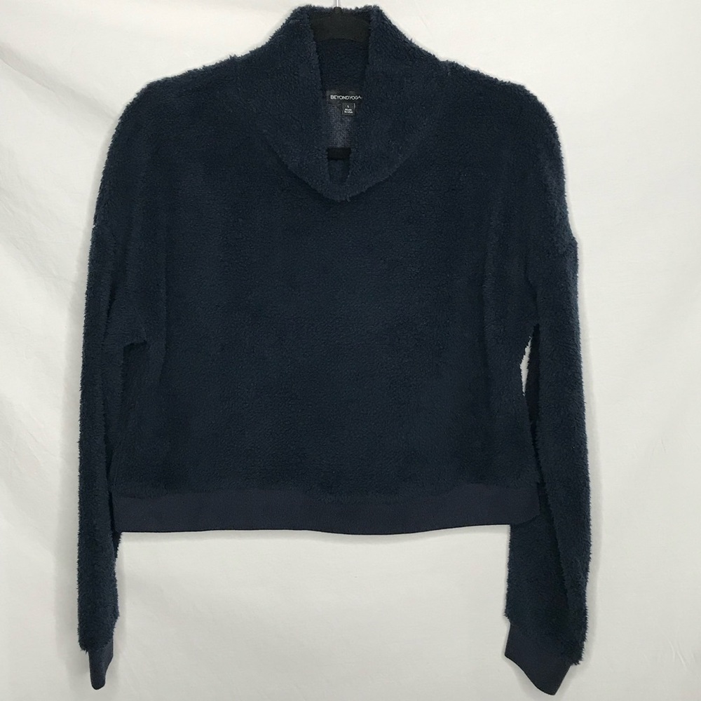 BEYOND YOGA WOMEN'S ALL TIME NAVY BLUE SHERPA FAUX FUR CROPPED PULLOVER LARGE - Picture 1 of 8